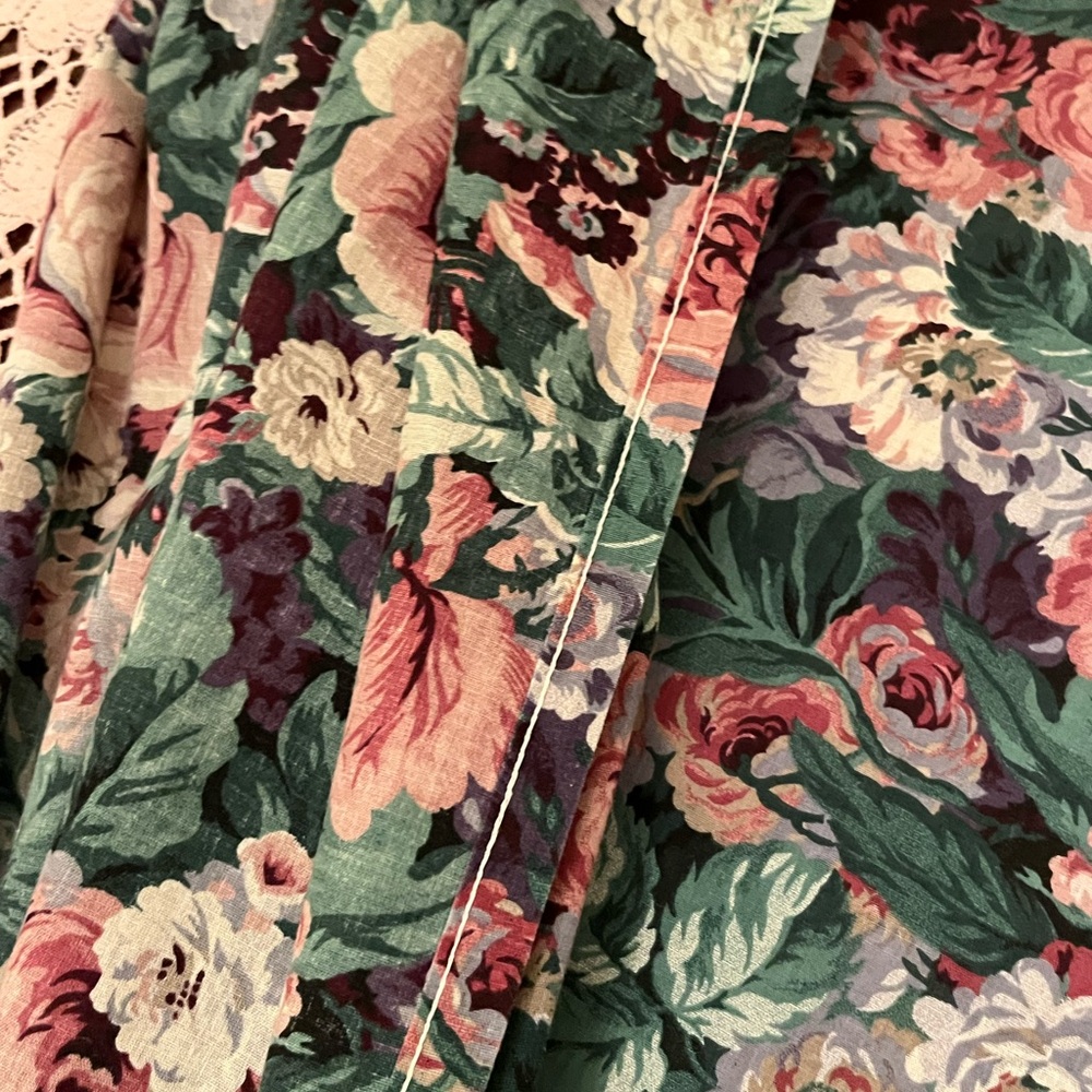 Vintage shower curtain/ Firm Price - Picture 11 of 16